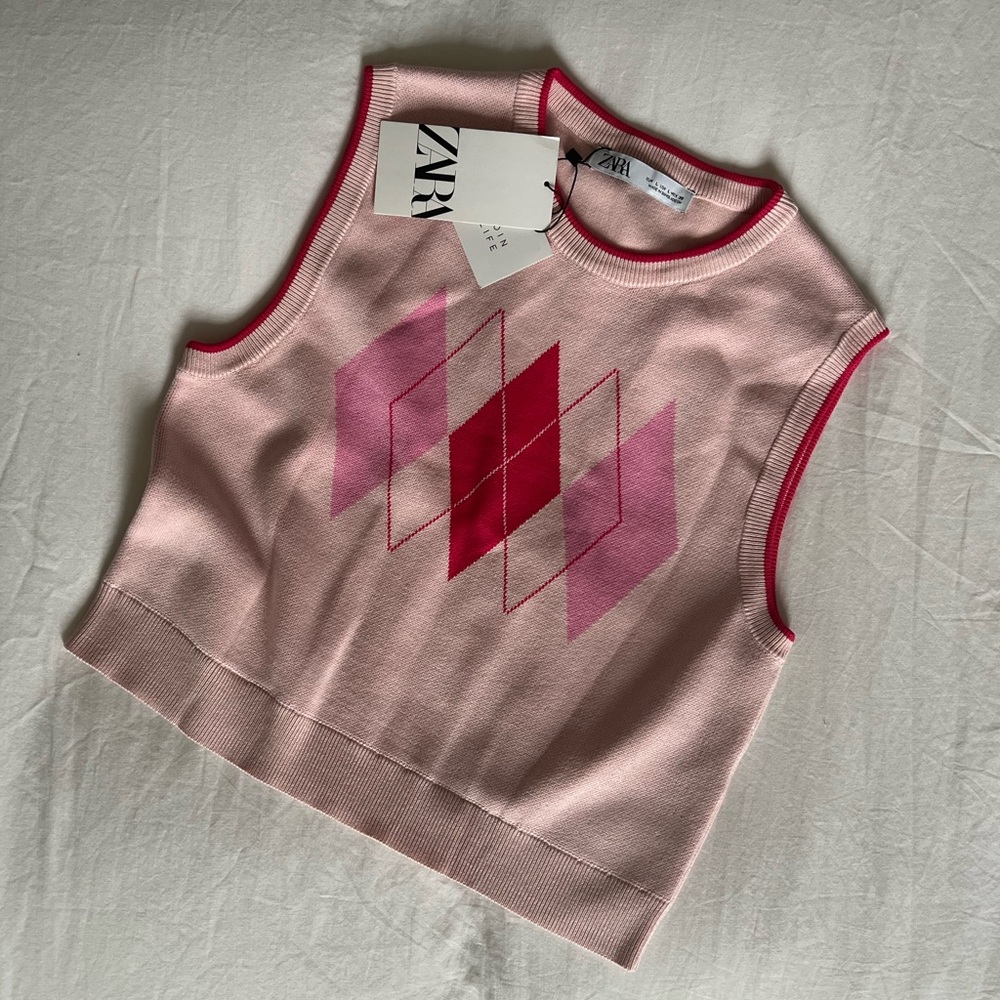 Zara pink argyle sweater vest